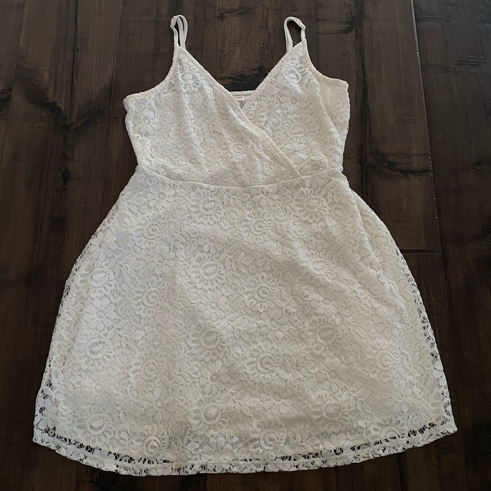 Missimo White Lace Dress, barely worn.